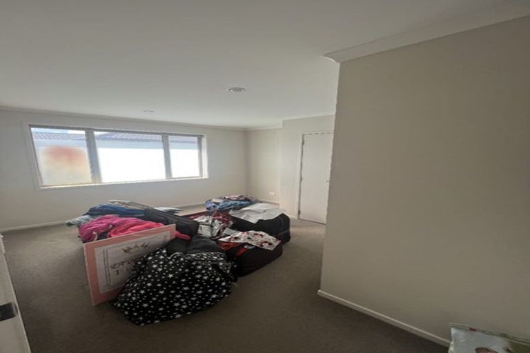 Photo of property in 3 Akeake Lane, Manurewa, Auckland, 2102