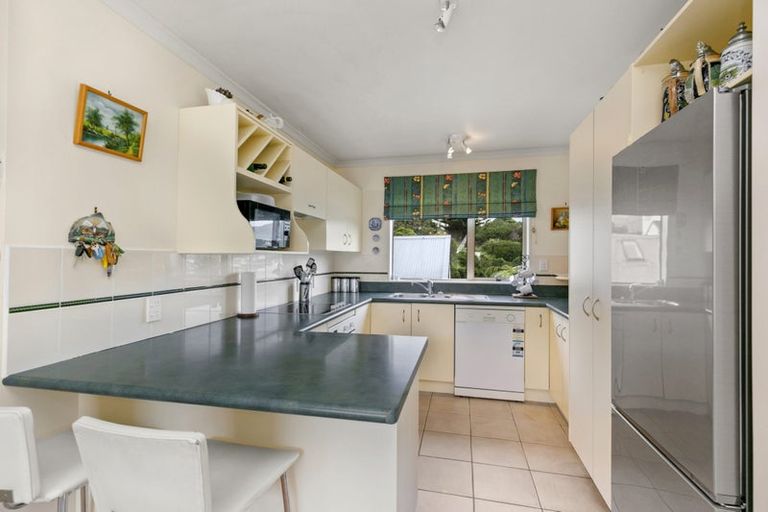 Photo of property in 102a Parkvale Road, Karori, Wellington, 6012