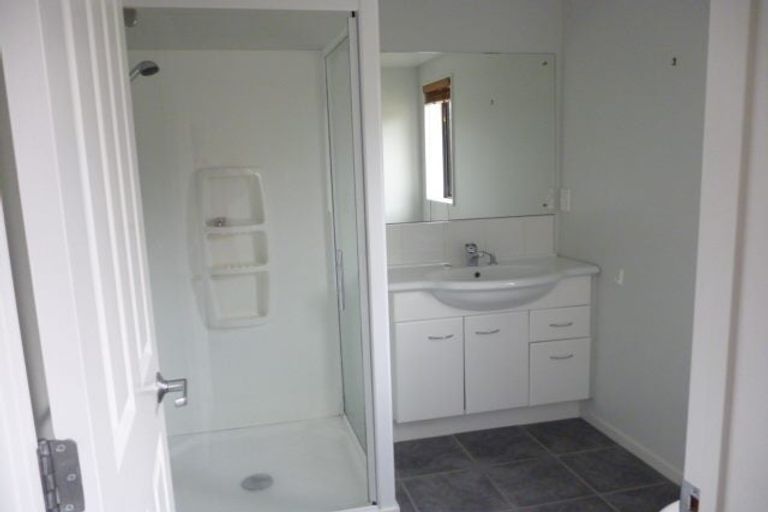 Photo of property in 2 Banksiana Street, Trentham, Upper Hutt, 5018