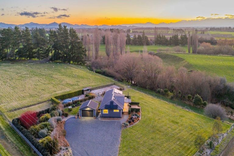 Photo of property in 372 Maharakeke Road, Waipukurau, 4281
