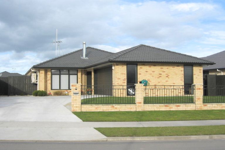 Photo of property in 40 Alconbury Drive, Rototuna North, Hamilton, 3210