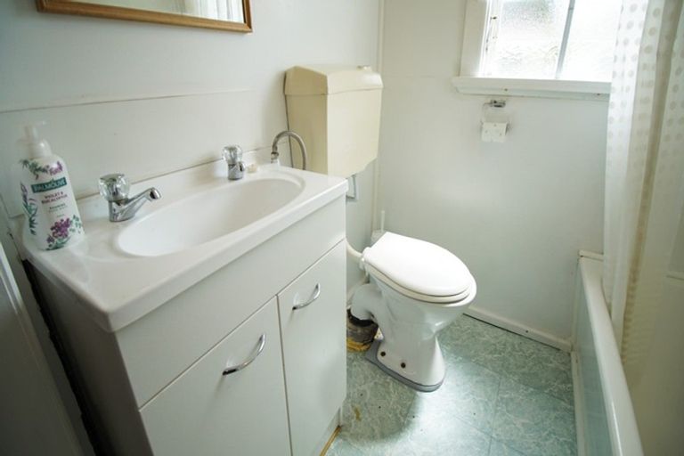 Photo of property in 52 Ward Street, Raetihi, 4632