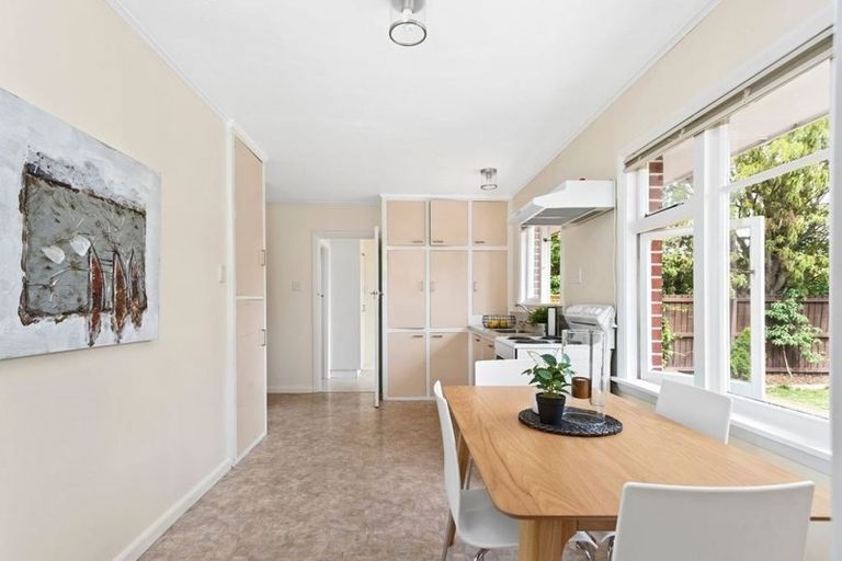 Photo of property in 110 Kendal Avenue, Burnside, Christchurch, 8053