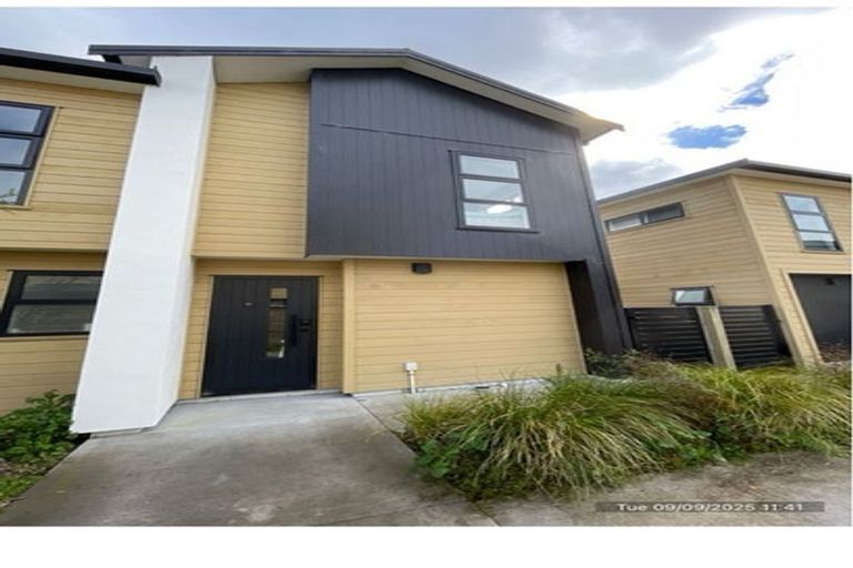 Photo of property in 51 Te Ara O Papatahi, Wainuiomata, Lower Hutt, 5014
