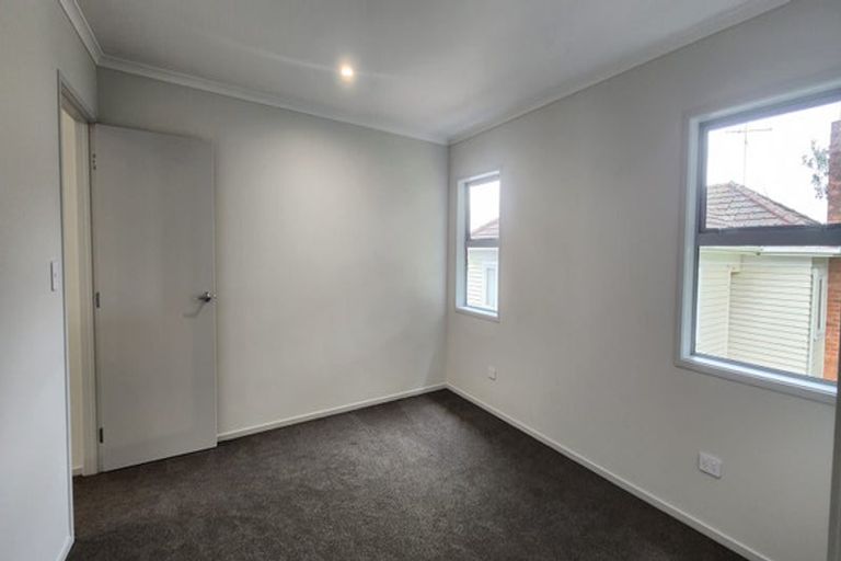 Photo of property in 1 Danden Way, Pukekohe, 2120