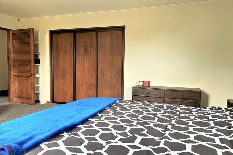 Photo of property in 37 Wakefield Street, Westport, 7825