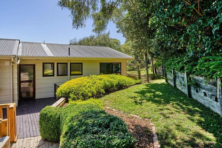 Photo of property in 16 Transom Close, Whitby, Porirua, 5024