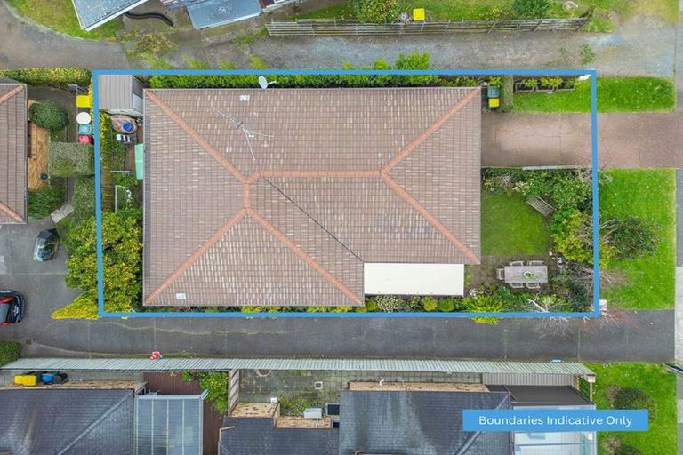 Photo of property in 1/32 Riverside Road, Orewa, 0931