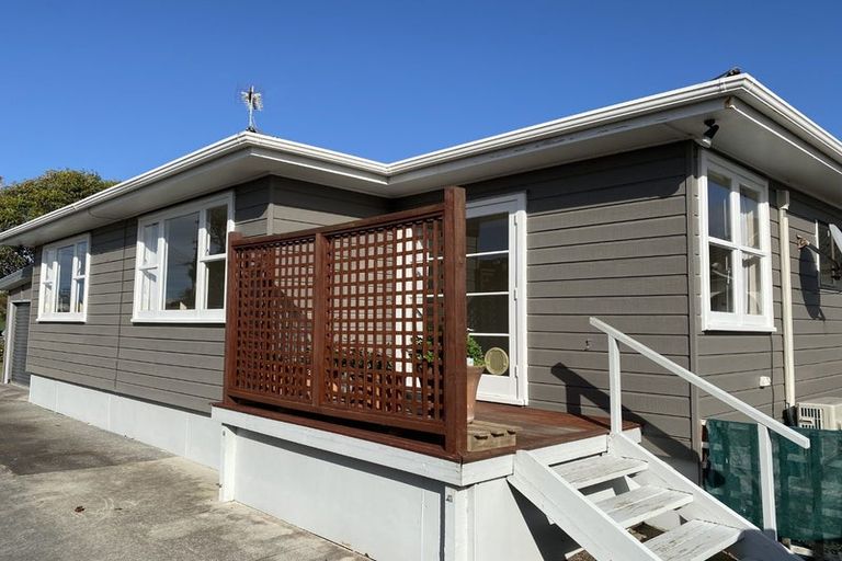 Photo of property in 39 Weiti Road, Orewa, 0931