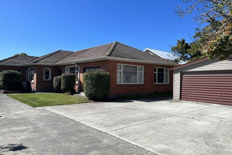 Photo of property in 18a Clyde Road, Upper Riccarton, Christchurch, 8041