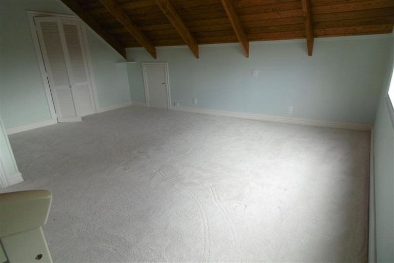 Photo of property in 116 Arran Road, Browns Bay, Auckland, 0630