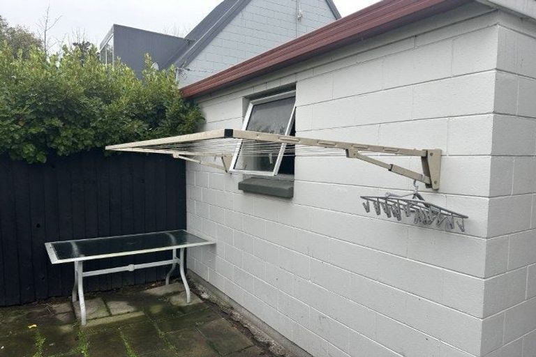Photo of property in 1/98 Memorial Avenue, Ilam, Christchurch, 8053