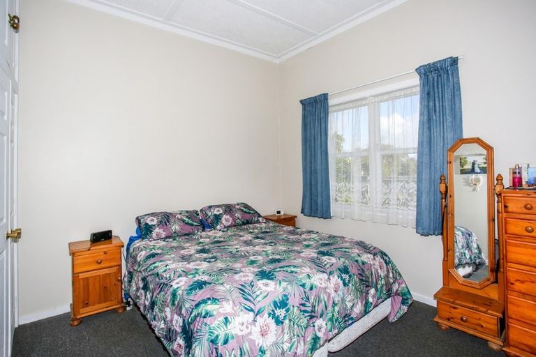 Photo of property in 106 Dominion Road, Papakura, 2110