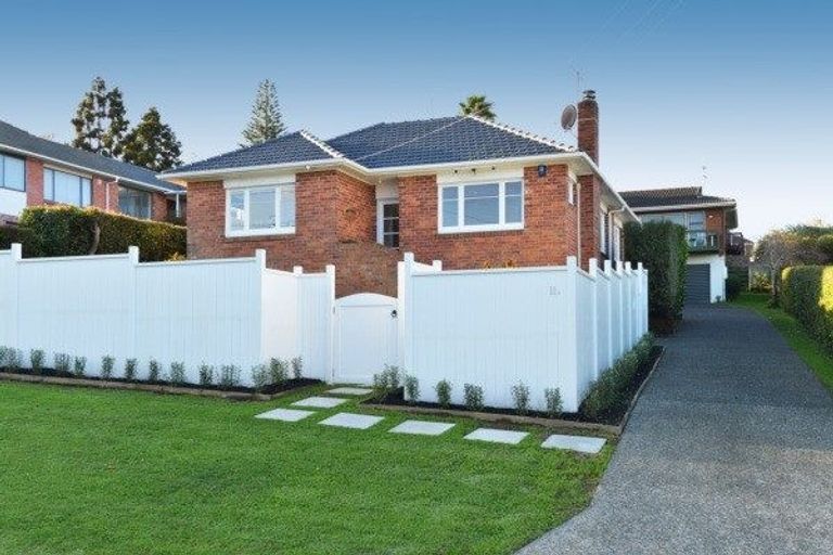 Photo of property in 1/11 Belmont Terrace, Milford, Auckland, 0620