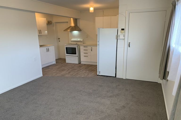 Photo of property in 2/108 Portage Road, New Lynn, Auckland, 0600