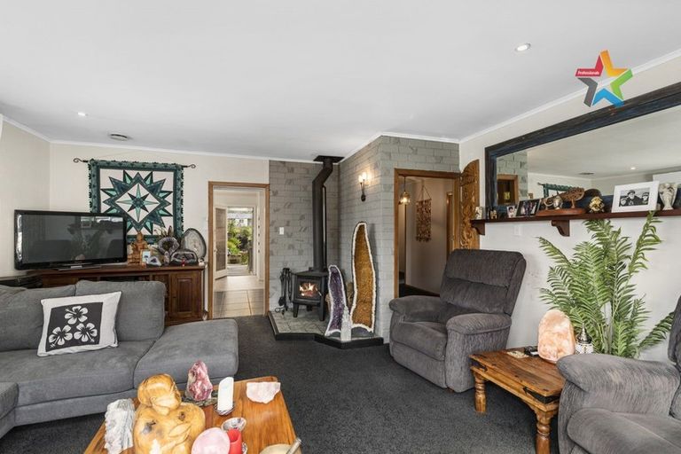Photo of property in 19 Gardiner Grove, Wainuiomata, Lower Hutt, 5014