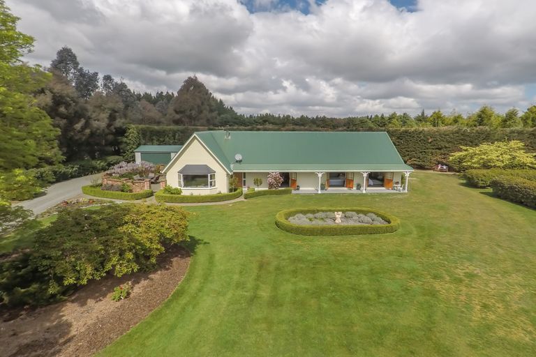 Photo of property in 12 Manna Place, West Melton, Christchurch, 7675