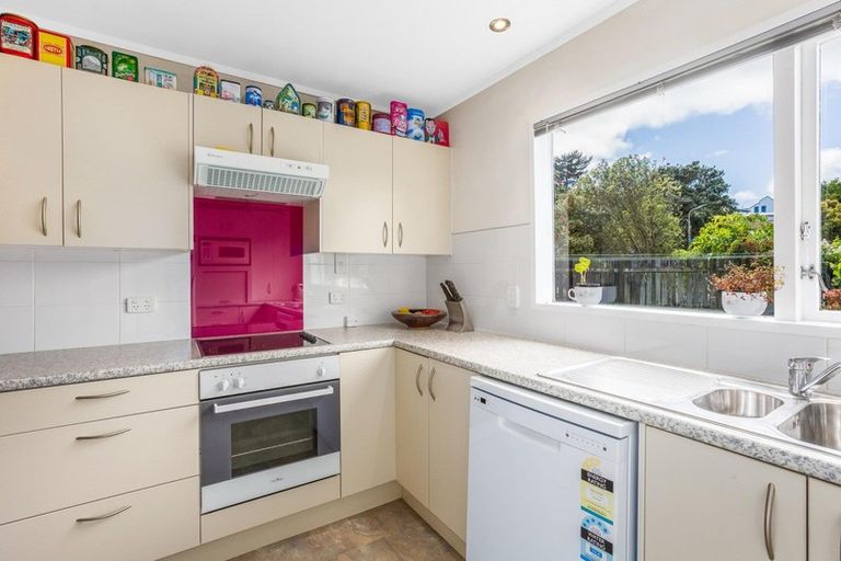 Photo of property in 1 Ensign Lane, Whitby, Porirua, 5024