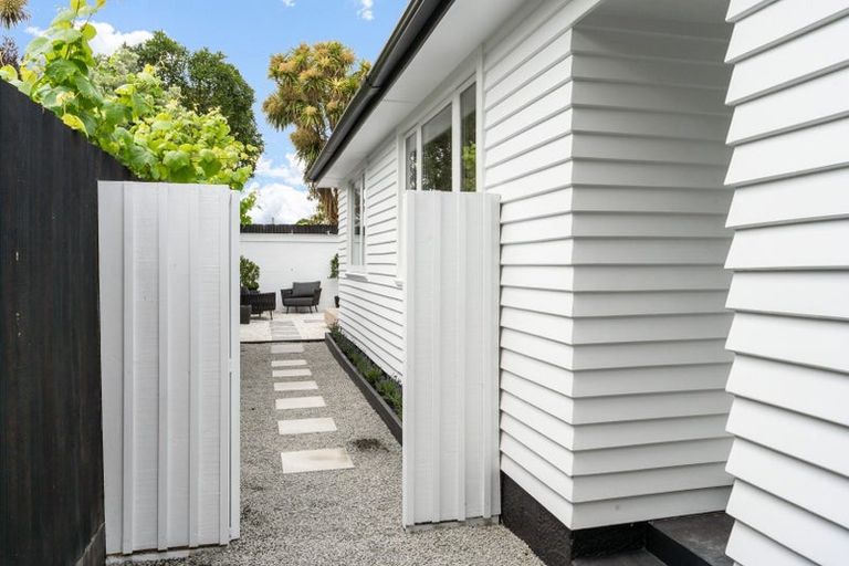 Photo of property in 18 Dover Street, St Albans, Christchurch, 8014