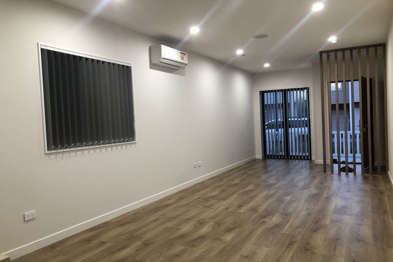 Photo of property in 14 Laquinta Place, Flat Bush, Auckland, 2019
