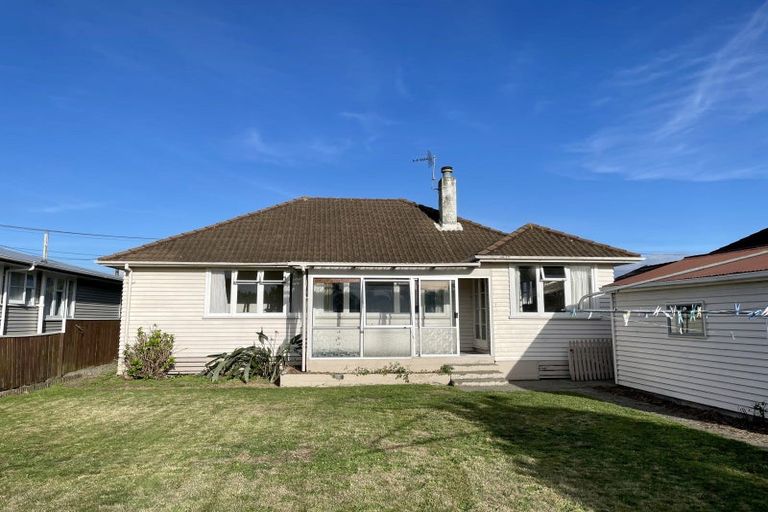 Photo of property in 9 Rugby Street, Levin, 5510