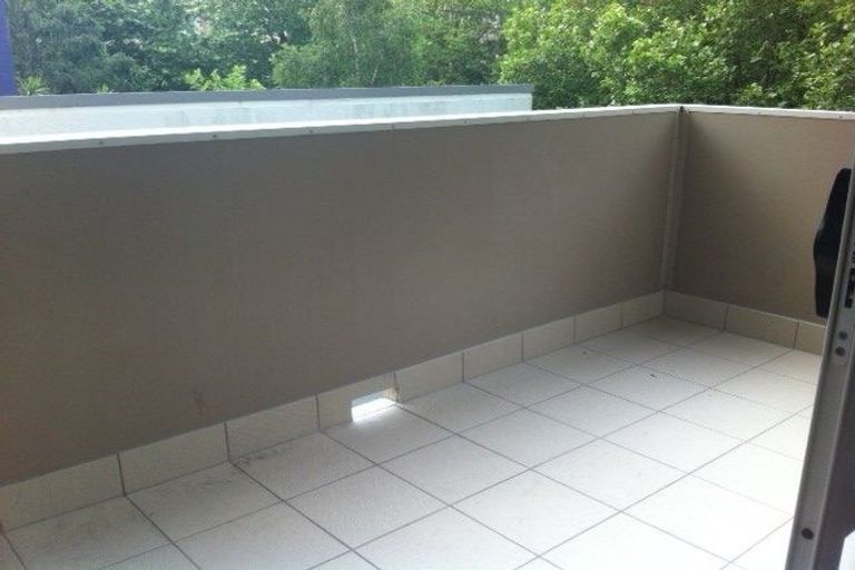 Photo of property in Waldorf Bankside Apartments, 4e/8 Bankside Street, Auckland Central, Auckland, 1010