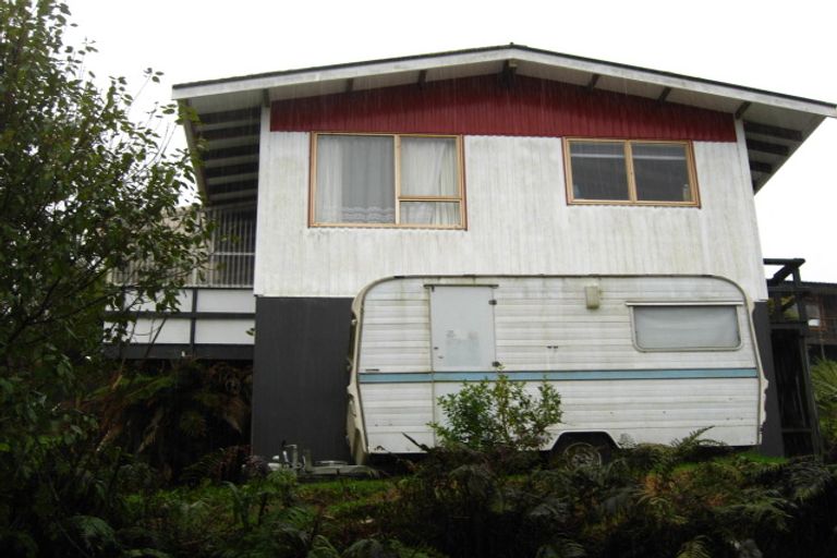 Photo of property in 17 Johns Road, Moana, 7872