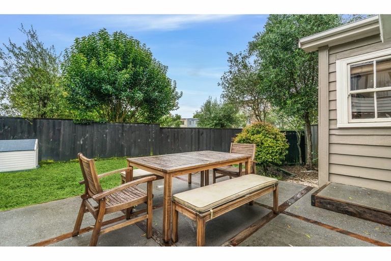 Photo of property in 437 West Coast Road, Glen Eden, Auckland, 0602