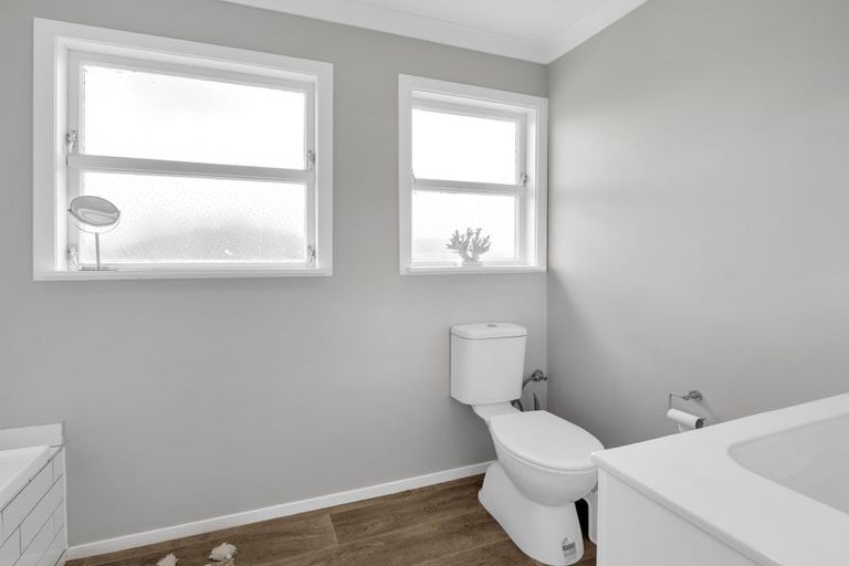 Photo of property in 17 Ferguson Street, Levin, 5510