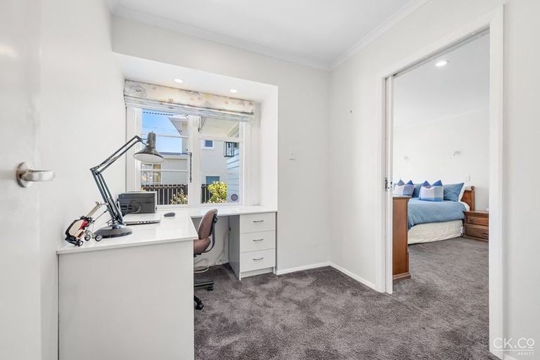 Photo of property in 9 Derwent Lee Grove, Epuni, Lower Hutt, 5011