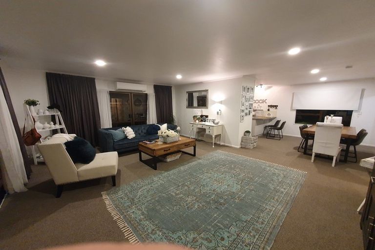 Photo of property in 63 Clevedon Road, Papakura, 2110