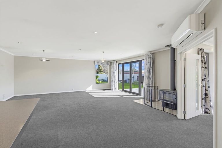 Photo of property in 17 Buckleys Terrace, Tinwald, Ashburton, 7700