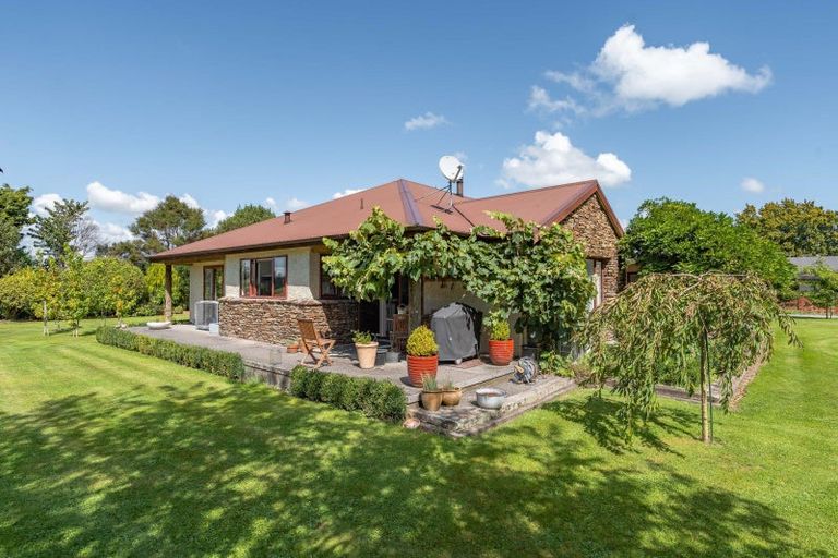 Photo of property in 39 Reading Street, Greytown, 5712