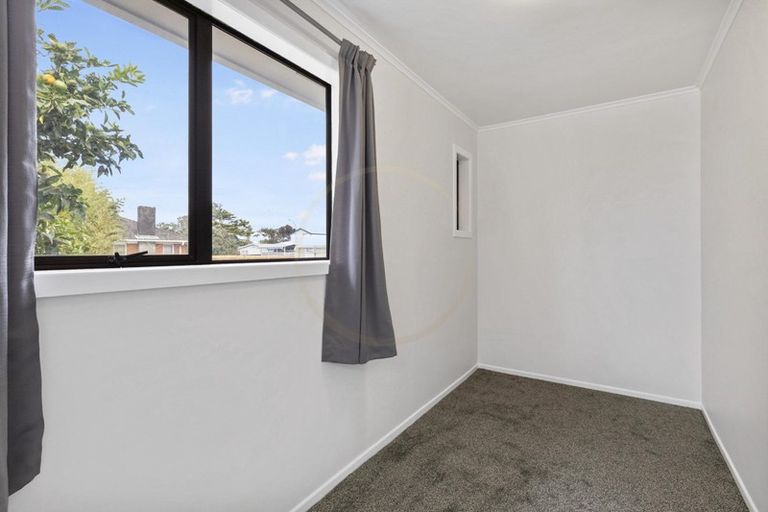 Photo of property in 14 Clayton Road, Manurewa, Auckland, 2102