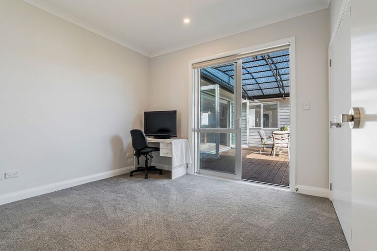 Photo of property in 15 Flavell Drive, Orewa, 0931