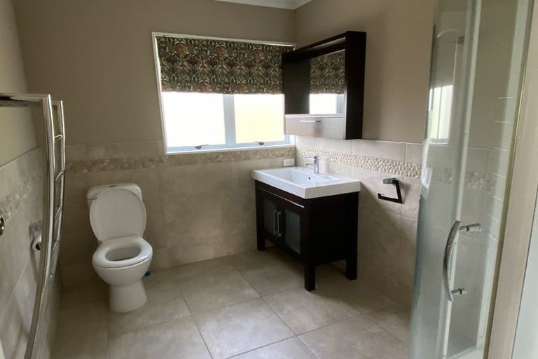 Photo of property in 18 Churchill Avenue, Hokowhitu, Palmerston North, 4410