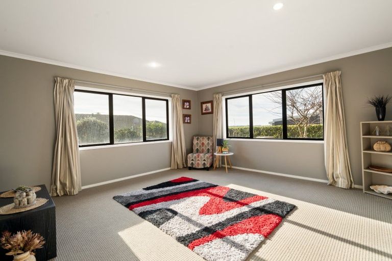 Photo of property in 11 Holyoake Terrace, Omokoroa, 3114