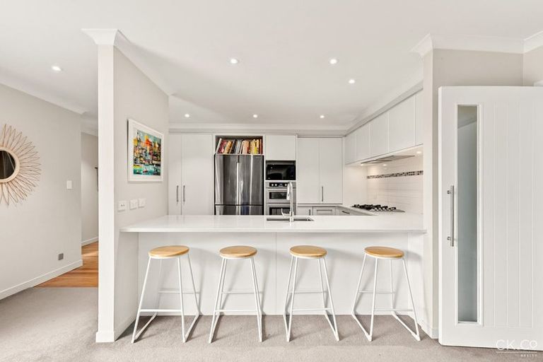 Photo of property in 21 Pempsey Street, Silverstream, Upper Hutt, 5019