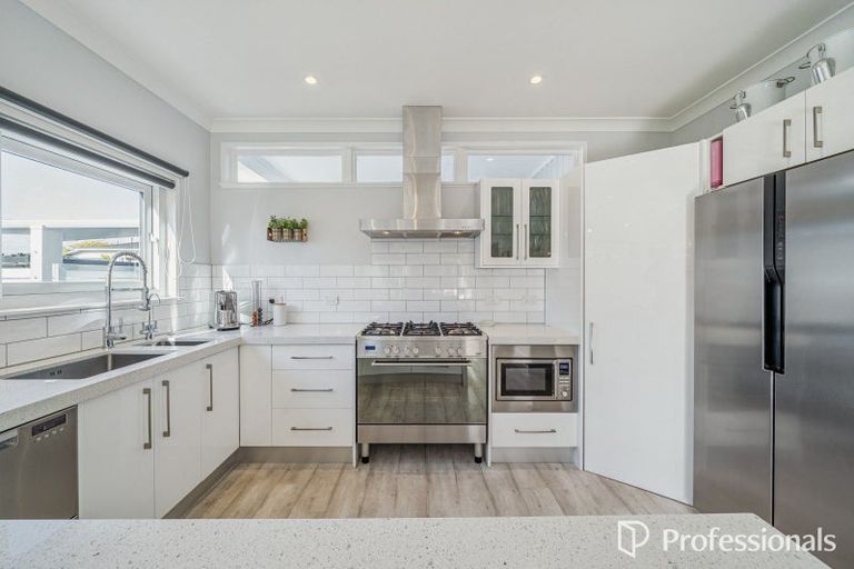 Photo of property in 32 Orr Crescent, Hutt Central, Lower Hutt, 5011