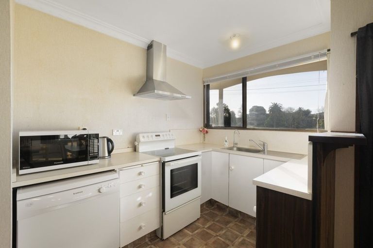 Photo of property in 80 Vale Street, Otumoetai, Tauranga, 3110