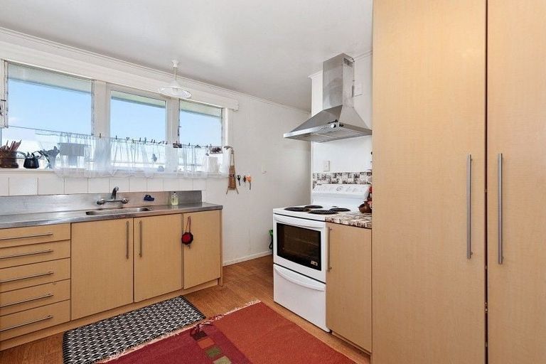 Photo of property in 74 Aurora Terrace, Hillcrest, Hamilton, 3216