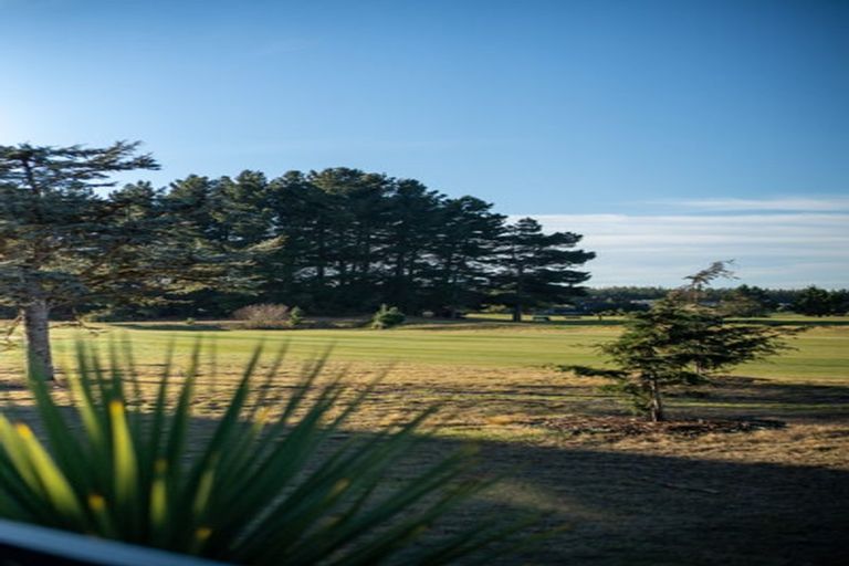 Photo of property in 488a Bower Avenue, Parklands, Christchurch, 8083