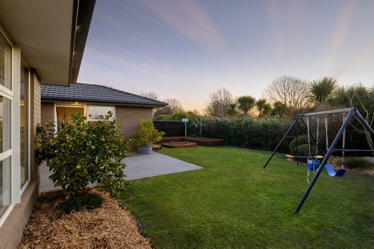 Photo of property in 14 Kilkivan Lane, Broomfield, Christchurch, 8042