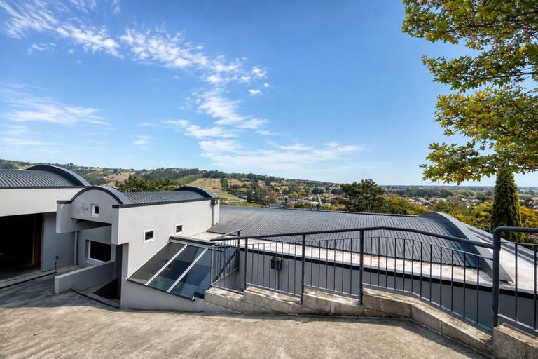 Photo of property in 14 Lucknow Place, Cashmere, Christchurch, 8022