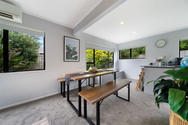 Photo of property in 2/29 Humphrey Kemp Avenue, Henderson, Auckland, 0612