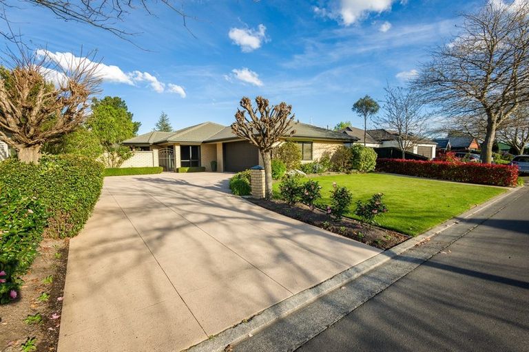 Photo of property in 39 Marsack Crescent, Halswell, Christchurch, 8025