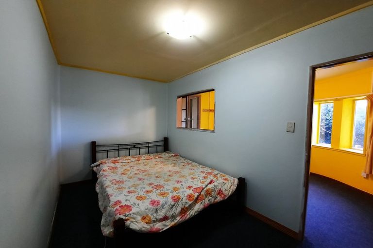 Photo of property in 9 Seaview Terrace, Northland, Wellington, 6012