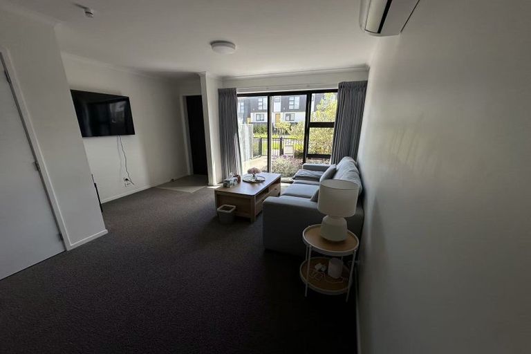 Photo of property in 55 Manarini Road, Westgate, Auckland, 0614