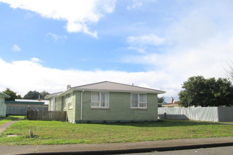 Photo of property in 4 Arbroath Avenue, Flaxmere, Hastings, 4120