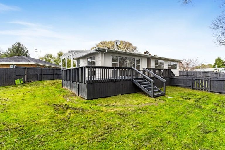 Photo of property in 14 Chantal Place, Red Hill, Papakura, 2110